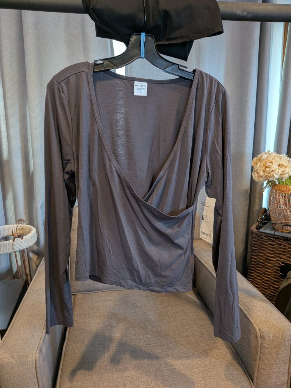 🌸 Fast Track With Ease Rib Reversible Top Long Sleeve Black NWT Size L